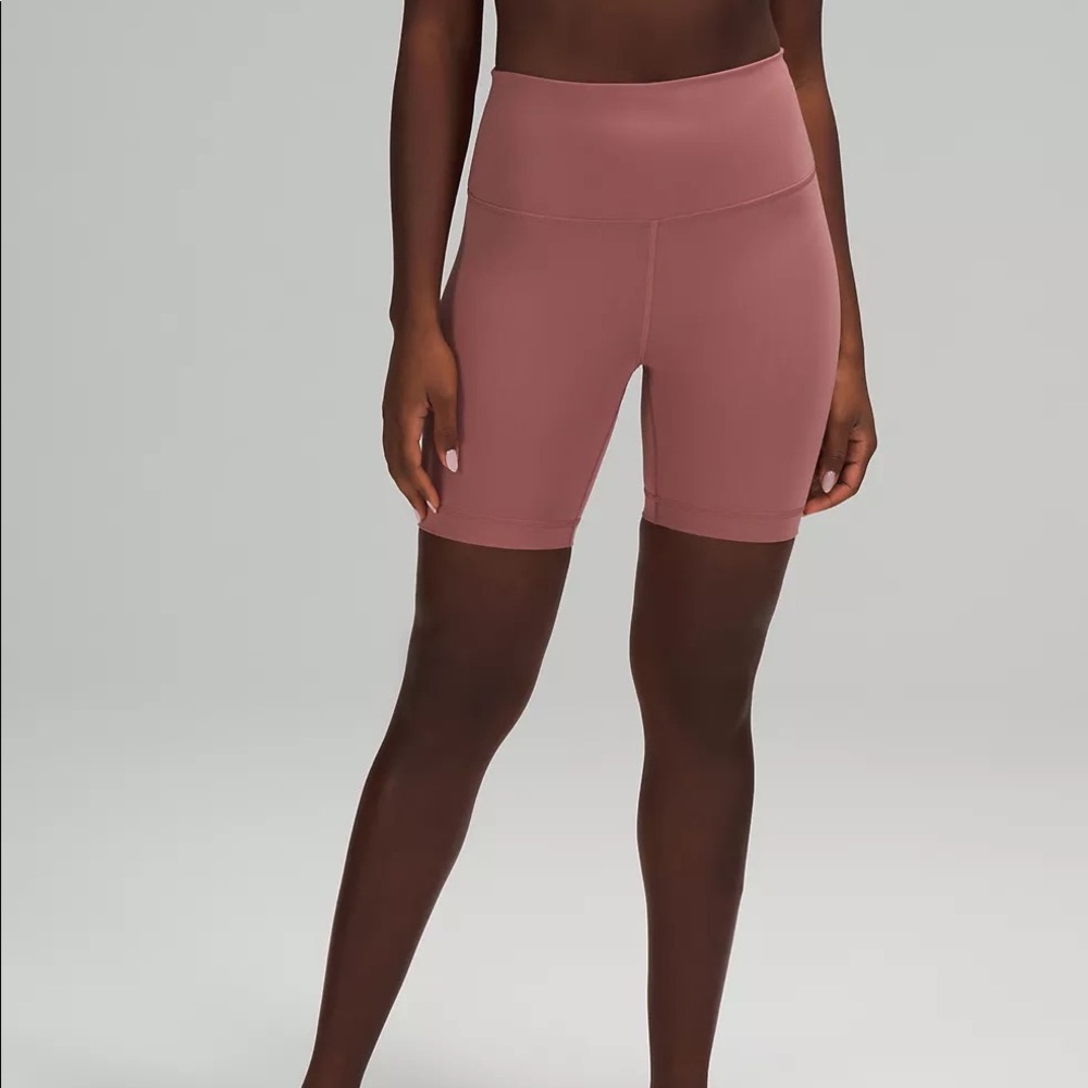 Lululemon Wunder Train High-Rise Short 6"